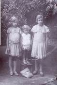 El Joan de cal Ros i les seves germanes, anys 20